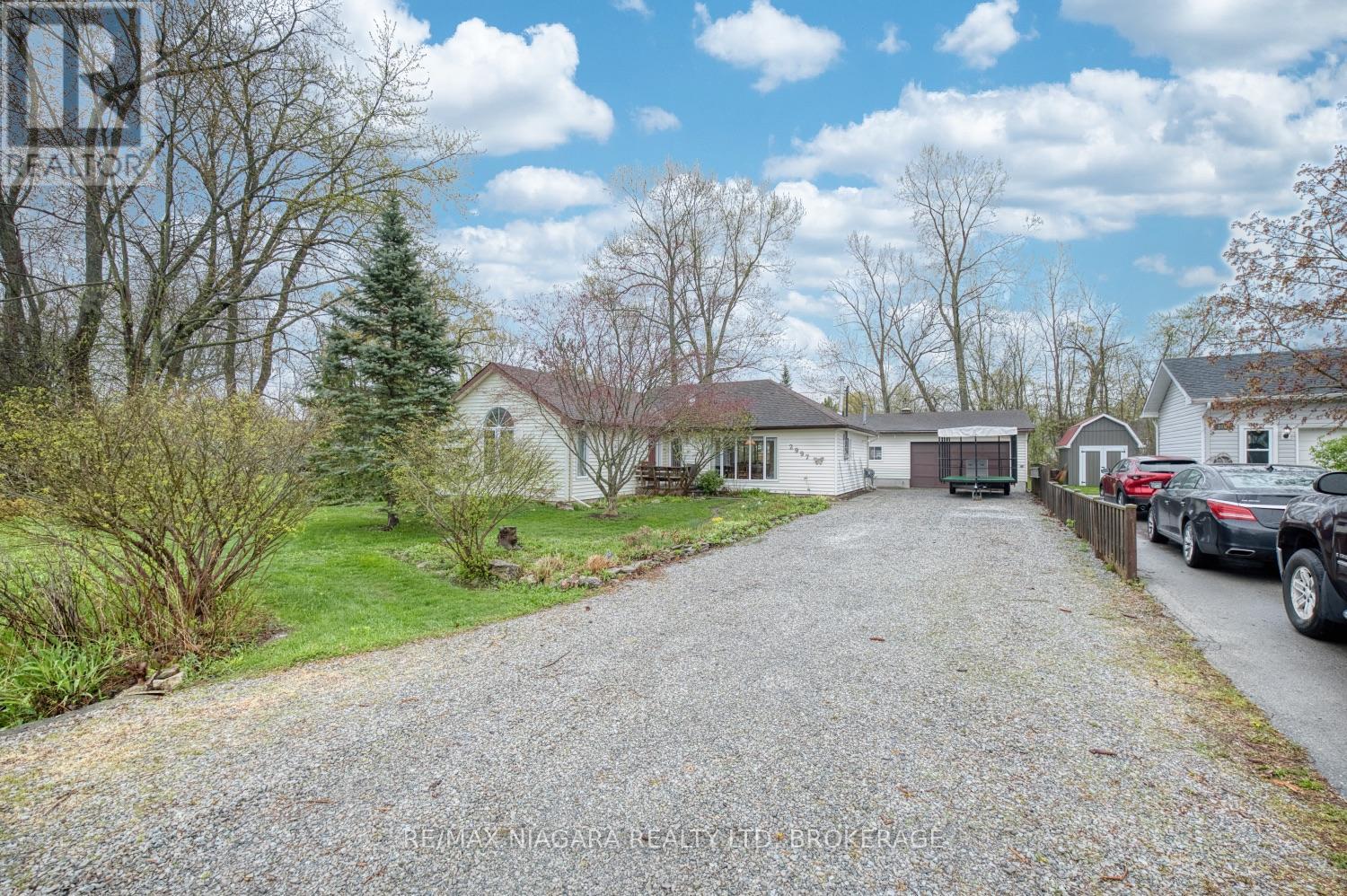 2997 Poplar Avenue, Fort Erie (Ridgeway), Ontario  L0S 1N0 - Photo 2 - X13106940