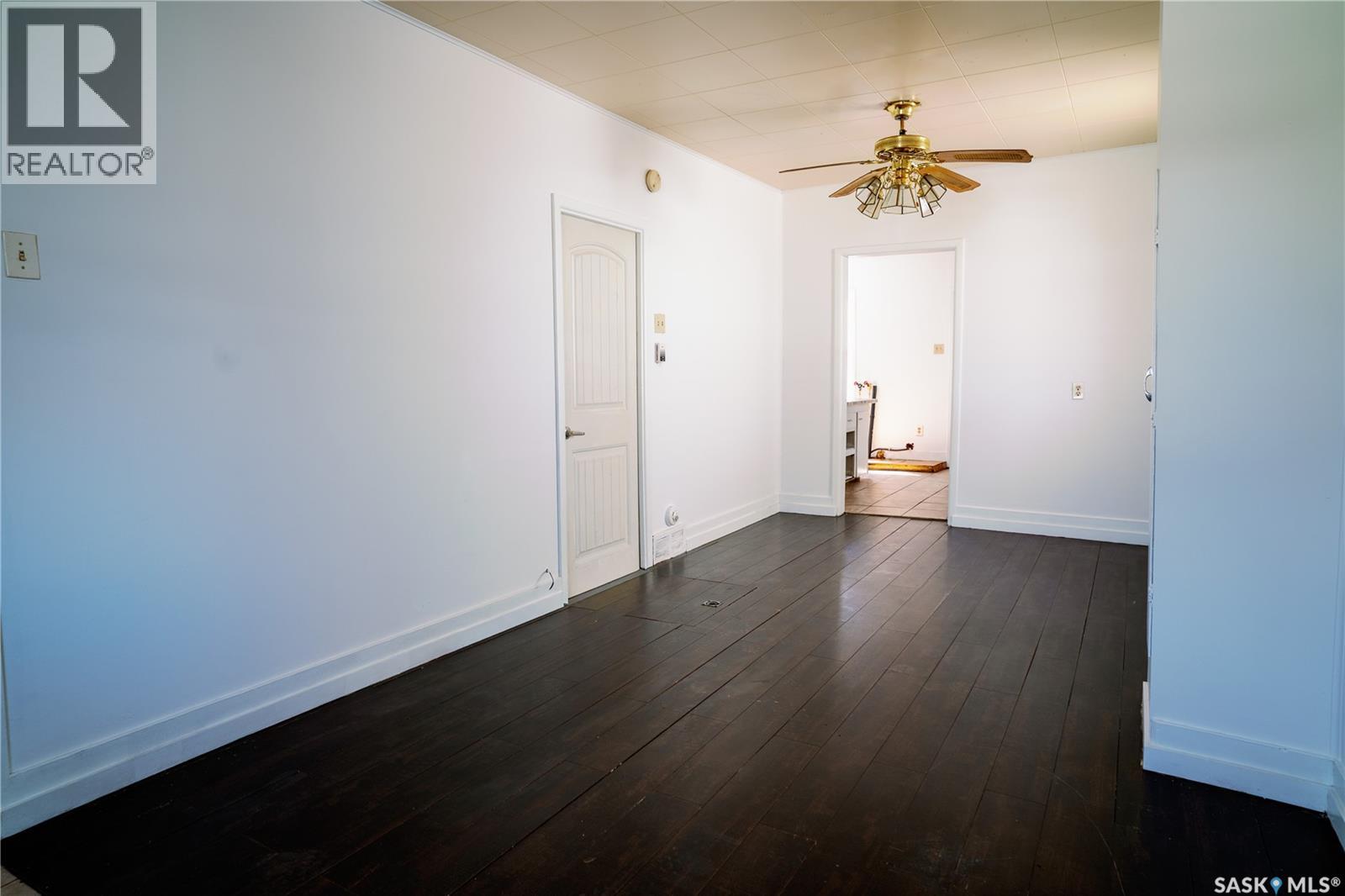 439 R Avenue S, Saskatoon, Saskatchewan  S7M 2Z4 - Photo 4 - SK035492