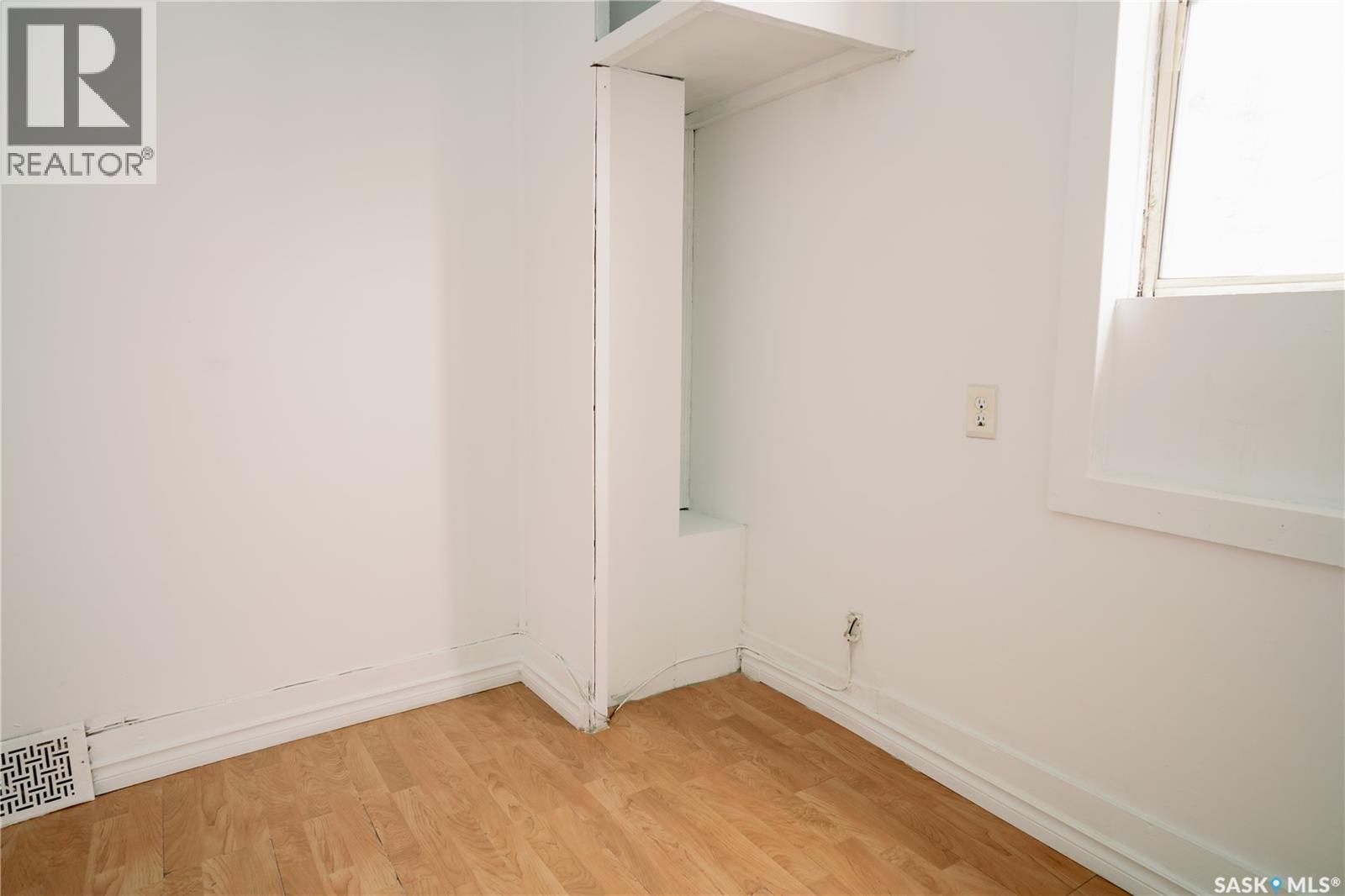 439 R Avenue S, Saskatoon, Saskatchewan  S7M 2Z4 - Photo 9 - SK035492