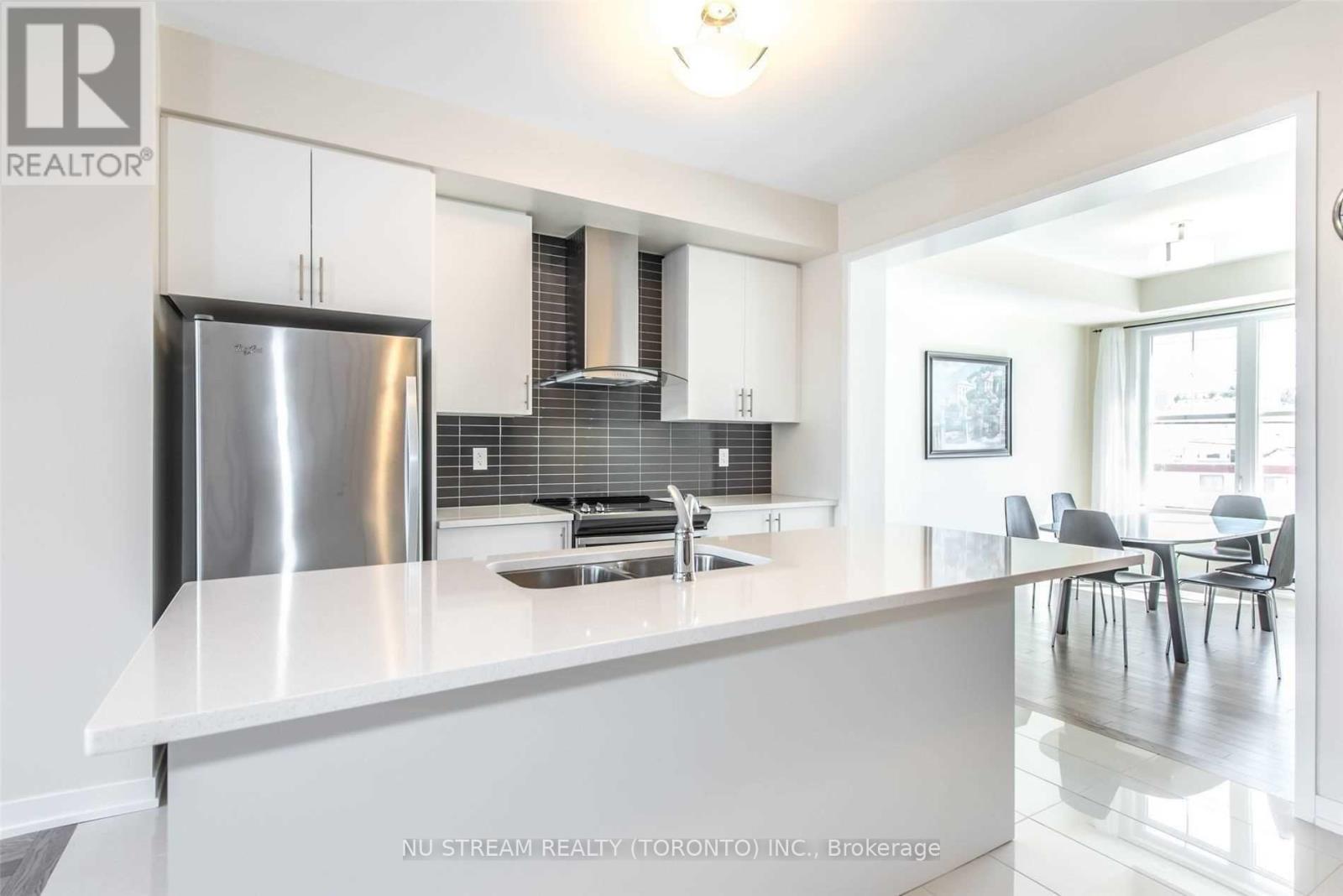 10578 Bathurst Street, Vaughan, Ontario  L6A 4Y4 - Photo 11 - N13106988