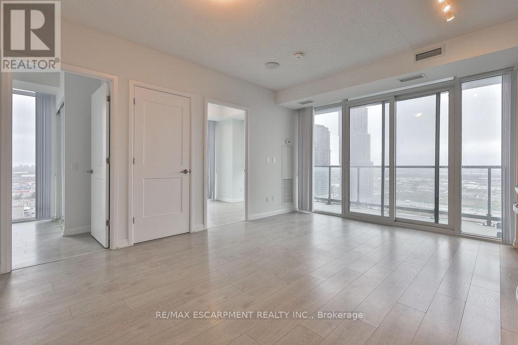2004 - 7895 Jane Street, Vaughan, Ontario  L4K 0K2 - Photo 4 - N13107018