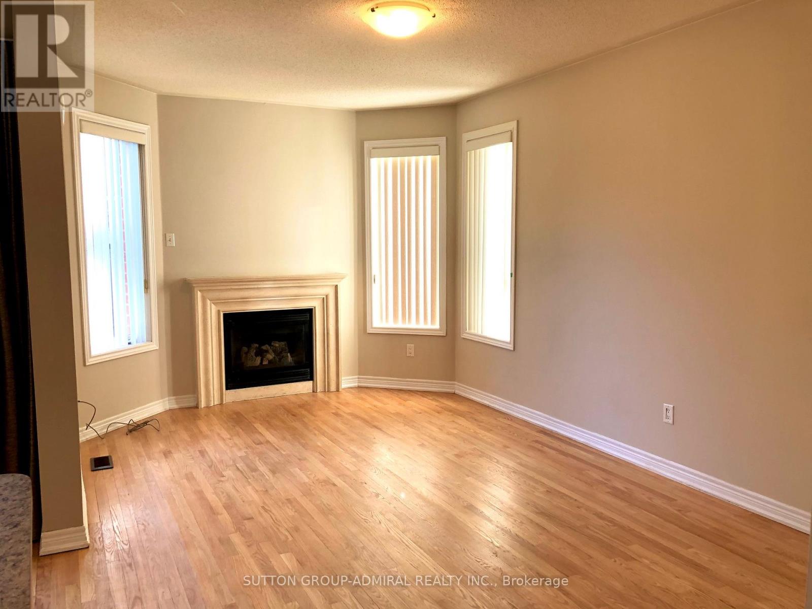 4 Stookes Crescent, Richmond Hill, Ontario  L4E 0J3 - Photo 10 - N13107024