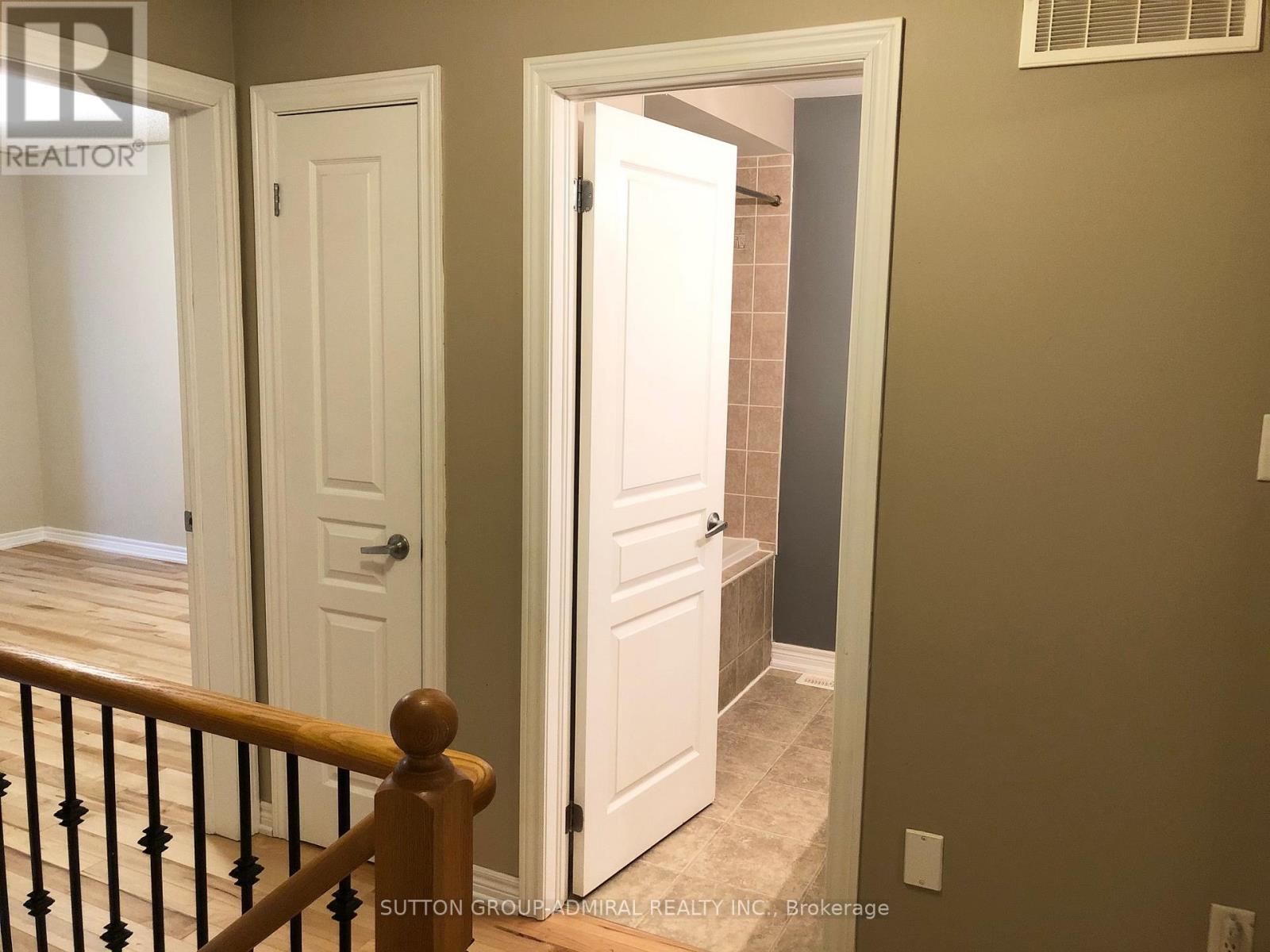 4 Stookes Crescent, Richmond Hill, Ontario  L4E 0J3 - Photo 29 - N13107024