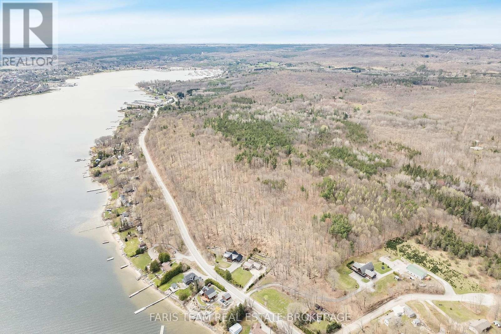 364 Champlain Road, Penetanguishene, Ontario  L9M 1S4 - Photo 4 - S13106990