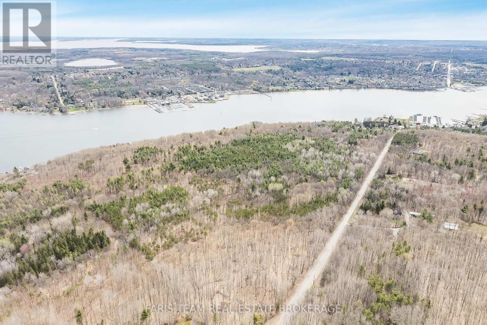 364 Champlain Road, Penetanguishene, Ontario  L9M 1S4 - Photo 5 - S13106990