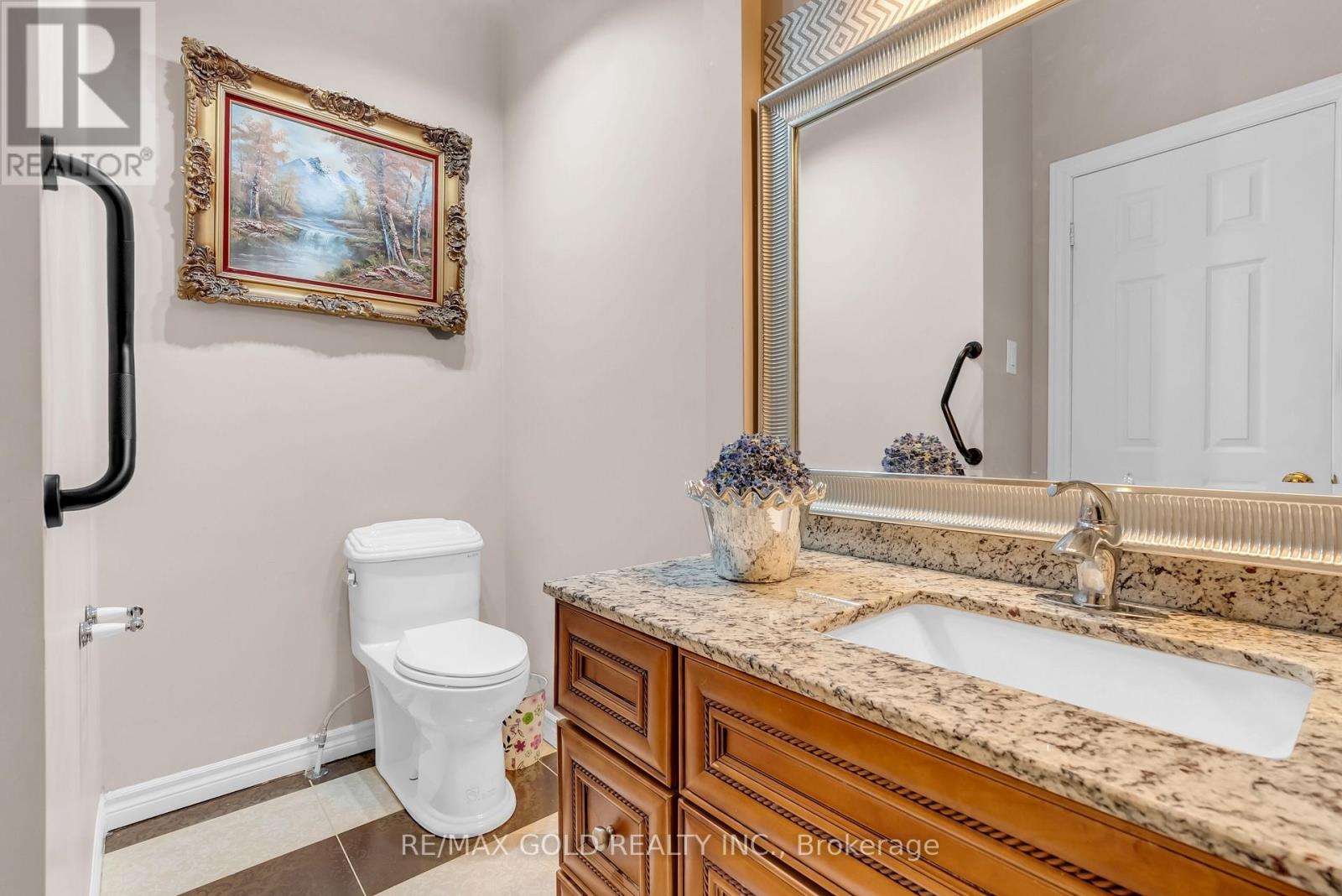 5499 Doctor Peddle Crescent, Mississauga, Ontario  L5M 0K7 - Photo 21 - W13106932