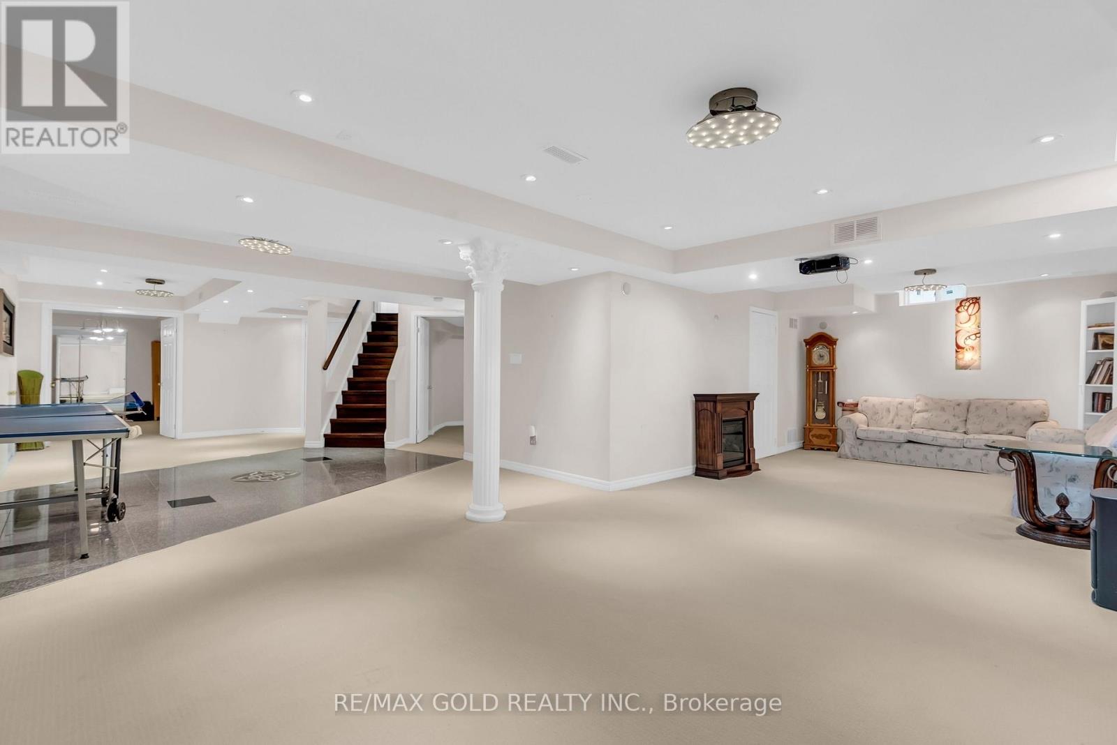 5499 Doctor Peddle Crescent, Mississauga, Ontario  L5M 0K7 - Photo 38 - W13106932