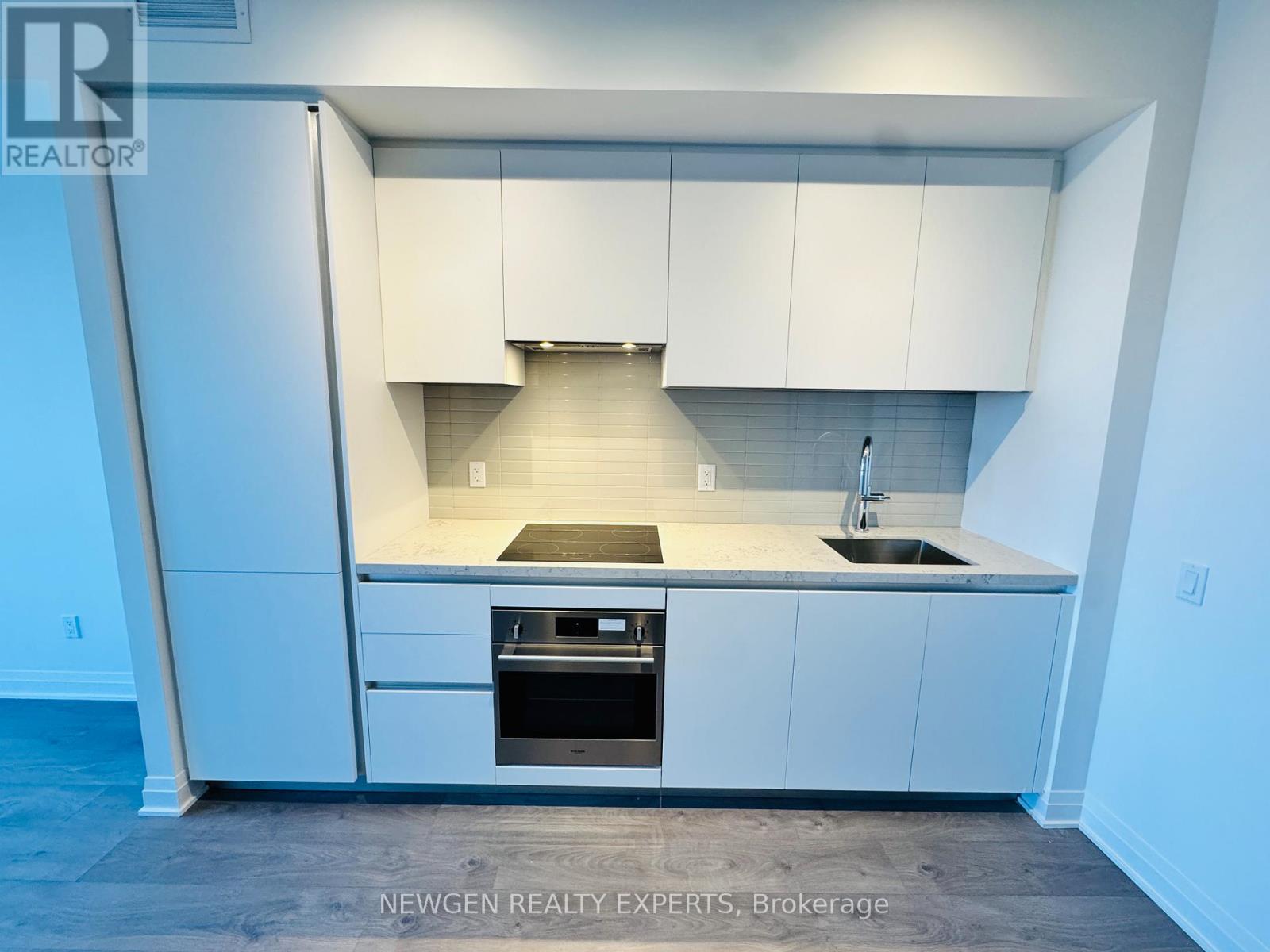5611 - 4015 The Exchange, Mississauga, Ontario  L5B 1M7 - Photo 3 - W13107012