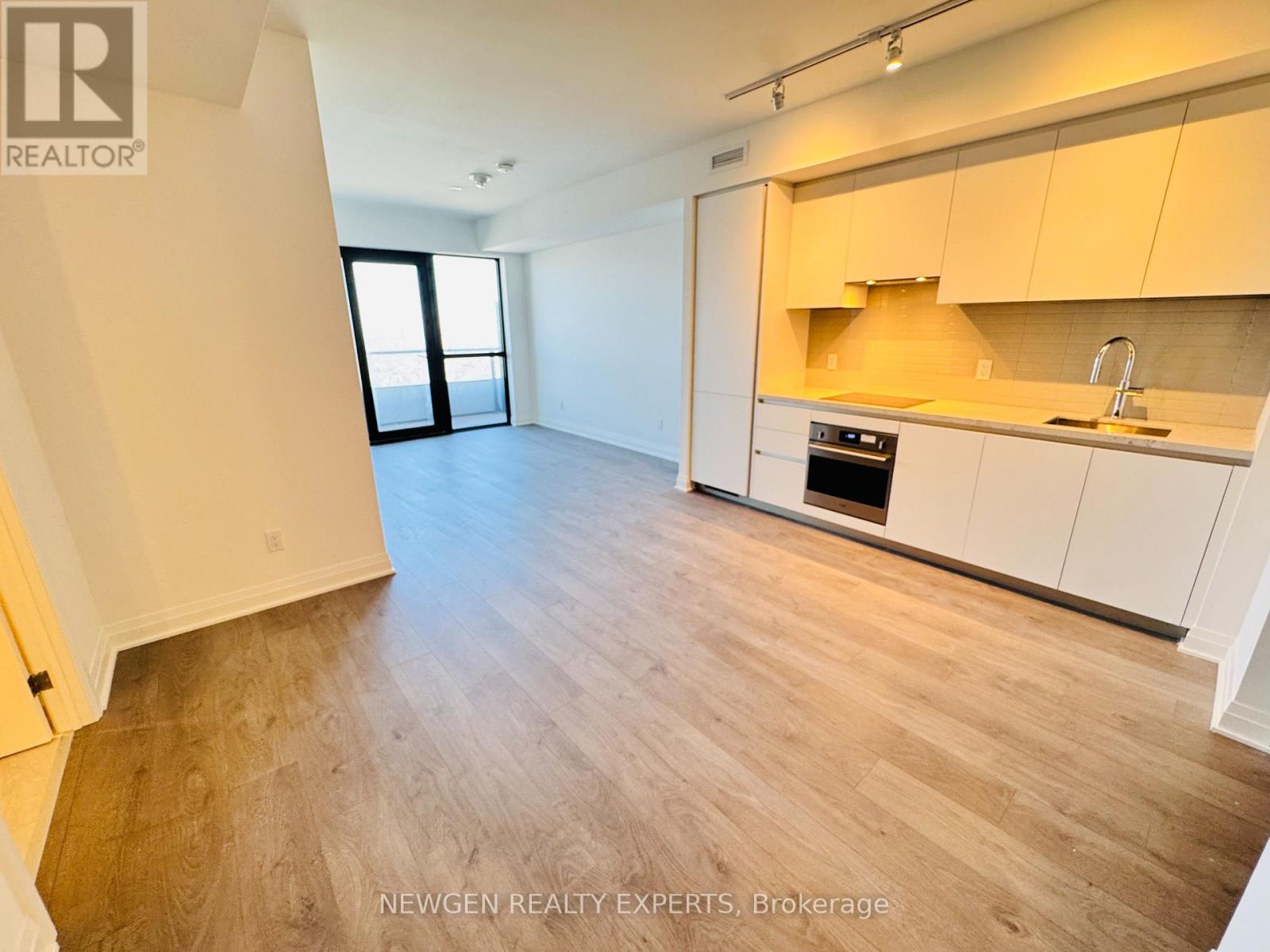 5611 - 4015 The Exchange, Mississauga, Ontario  L5B 1M7 - Photo 9 - W13107012