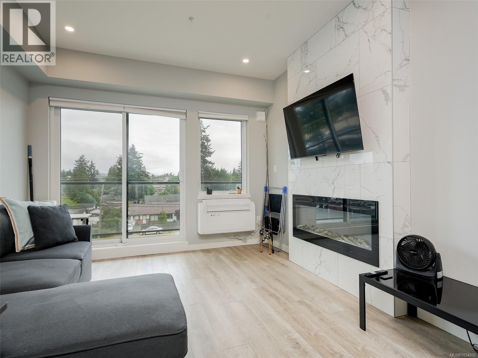 404 654 Granderson Rd, Langford, British Columbia  V9B 7B9 - Photo 3 - 1034860