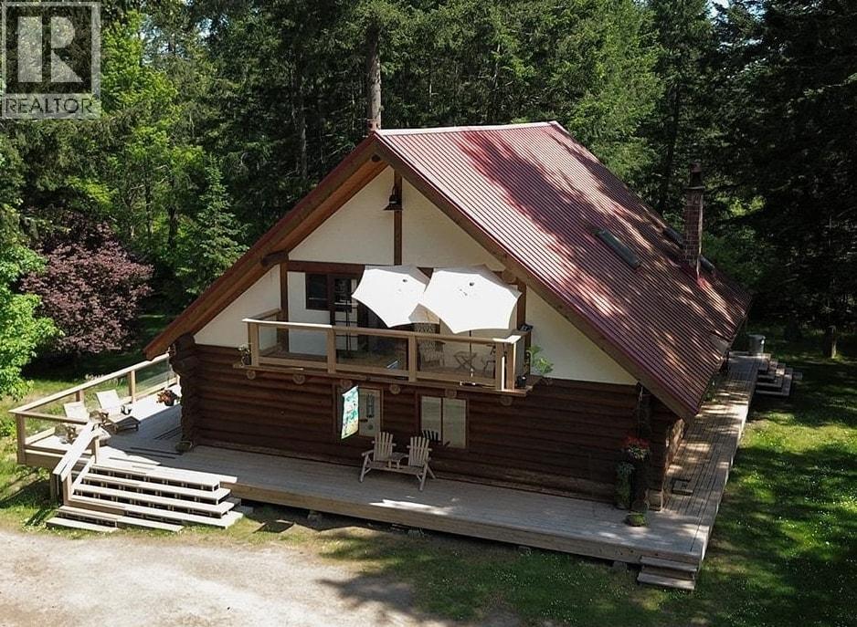 754 Burrill Road, Galiano Island, British Columbia  V0N 1P0 - Photo 2 - R3118053