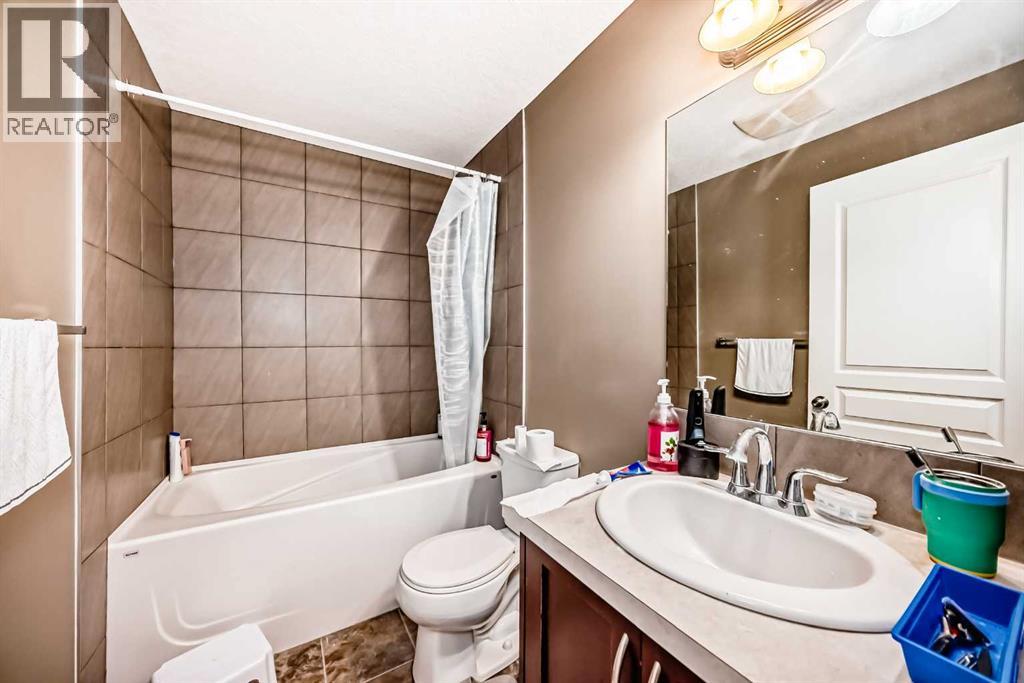 225 Kincora Heights NW, Calgary, Alberta  T3R 1N6 - Photo 36 - A2309380