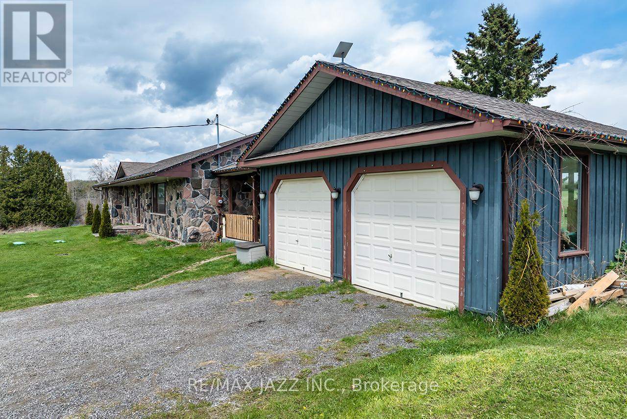 1632 Hwy 35 Highway, Kawartha Lakes, Ontario  L0B 1K0 - Photo 11 - X13098188