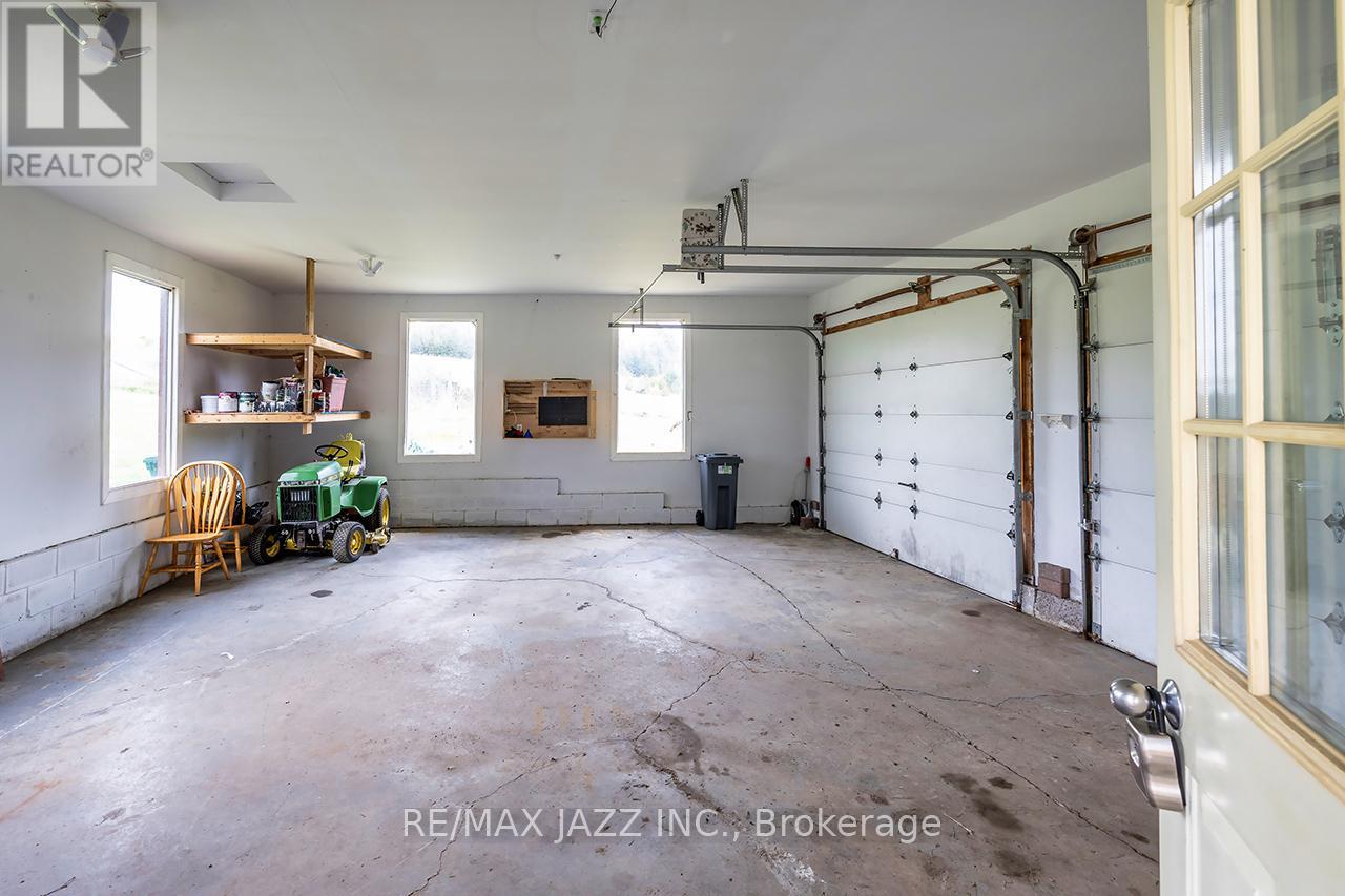 1632 Hwy 35 Highway, Kawartha Lakes, Ontario  L0B 1K0 - Photo 42 - X13098188