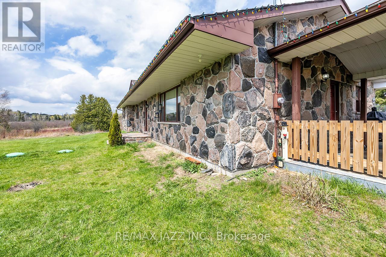 1632 Hwy 35 Highway, Kawartha Lakes, Ontario  L0B 1K0 - Photo 45 - X13098188
