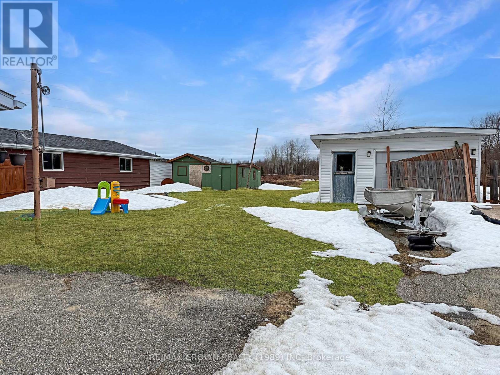 267 Ross Road, Smooth Rock Falls, Ontario  P0L 2B0 - Photo 37 - T13105084