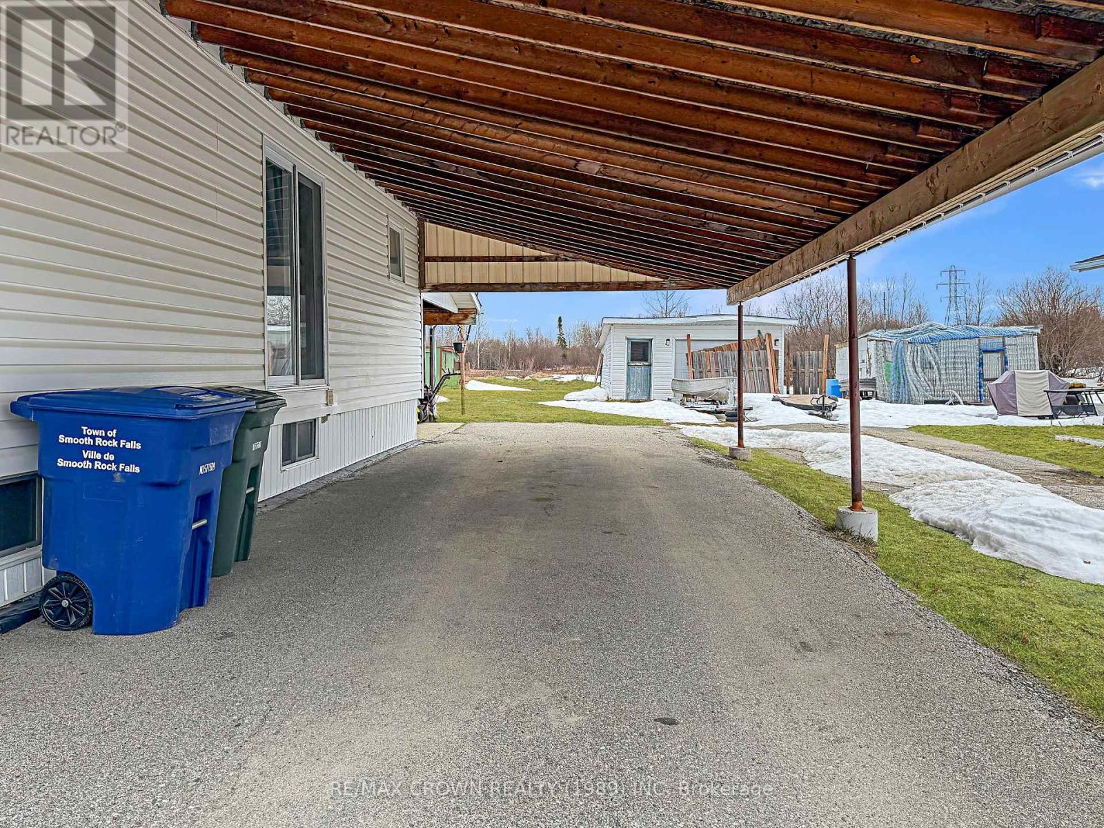 267 Ross Road, Smooth Rock Falls, Ontario  P0L 2B0 - Photo 5 - T13105084