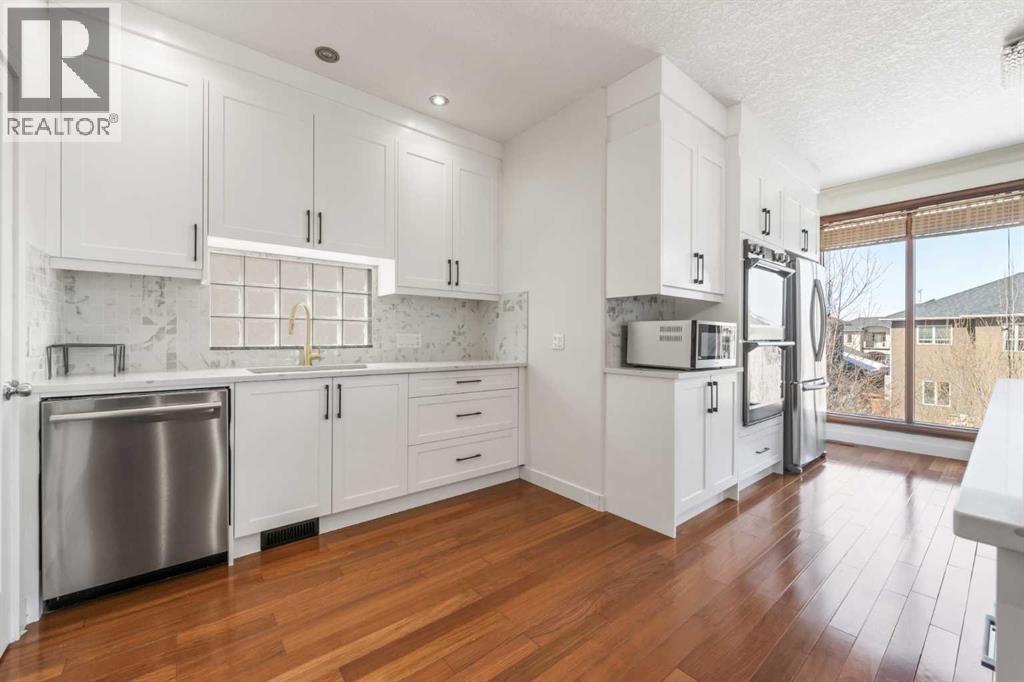 8 Coulee Park Sw, Calgary, Alberta  T3H 5J5 - Photo 12 - A2299481
