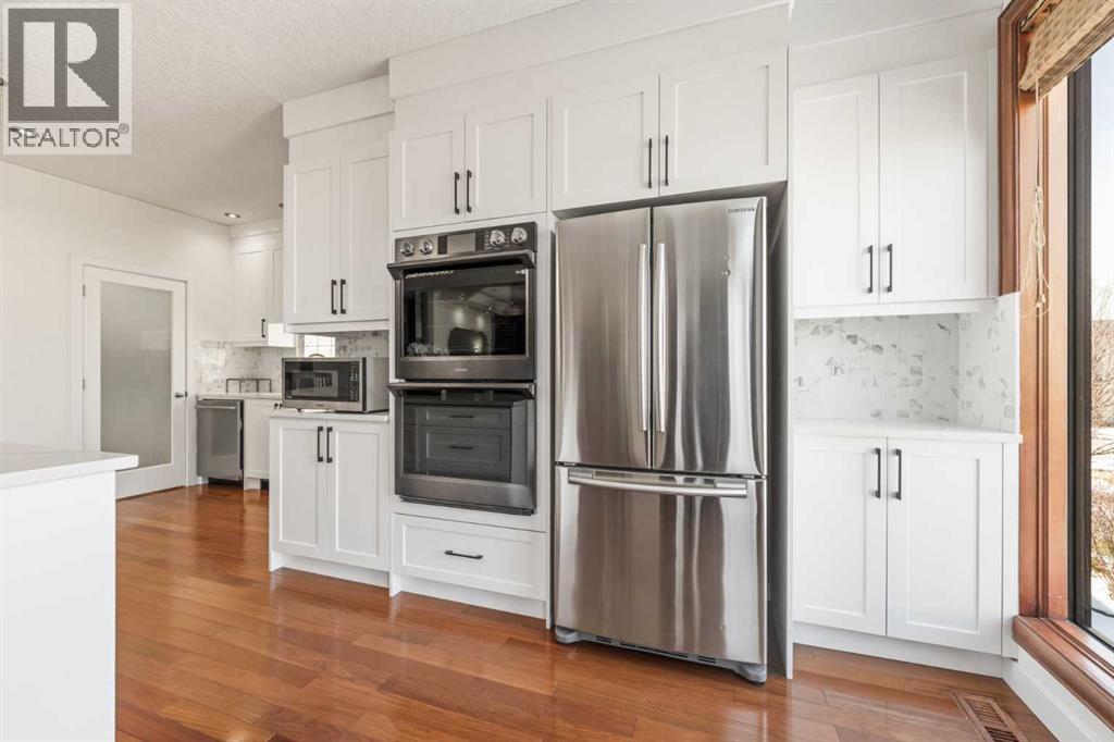 8 Coulee Park Sw, Calgary, Alberta  T3H 5J5 - Photo 10 - A2299481
