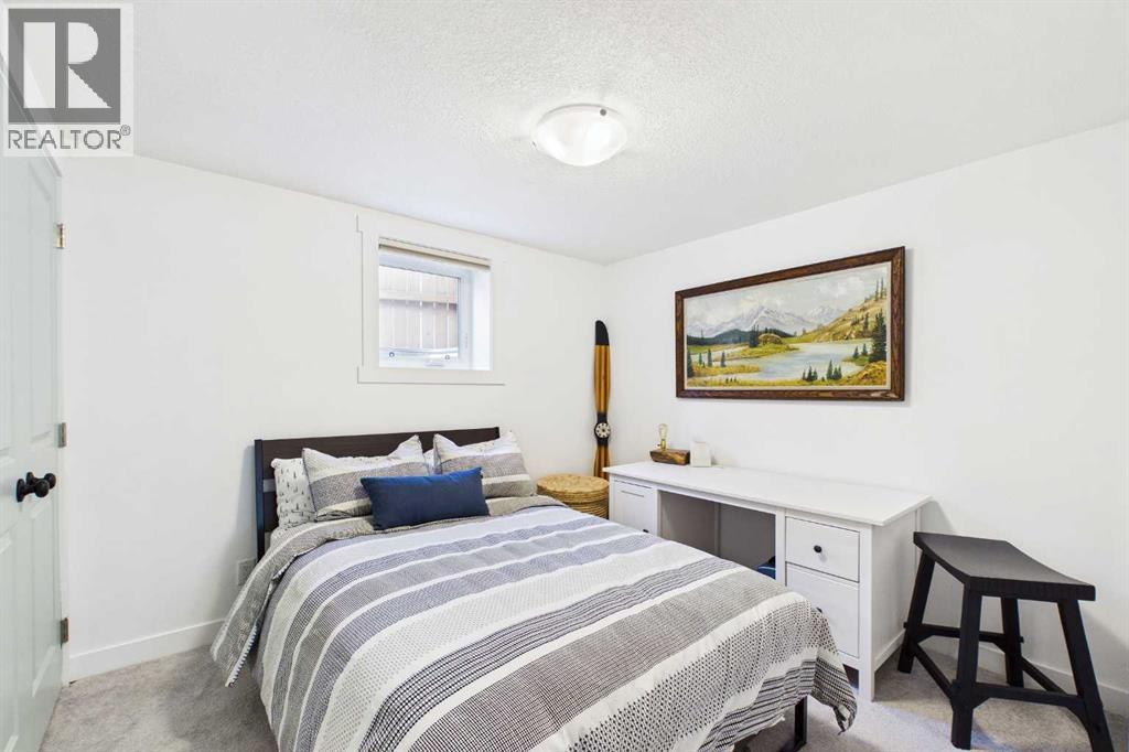 24 Henefer Road Sw, Calgary, Alberta  T2V 3B4 - Photo 29 - A2308353