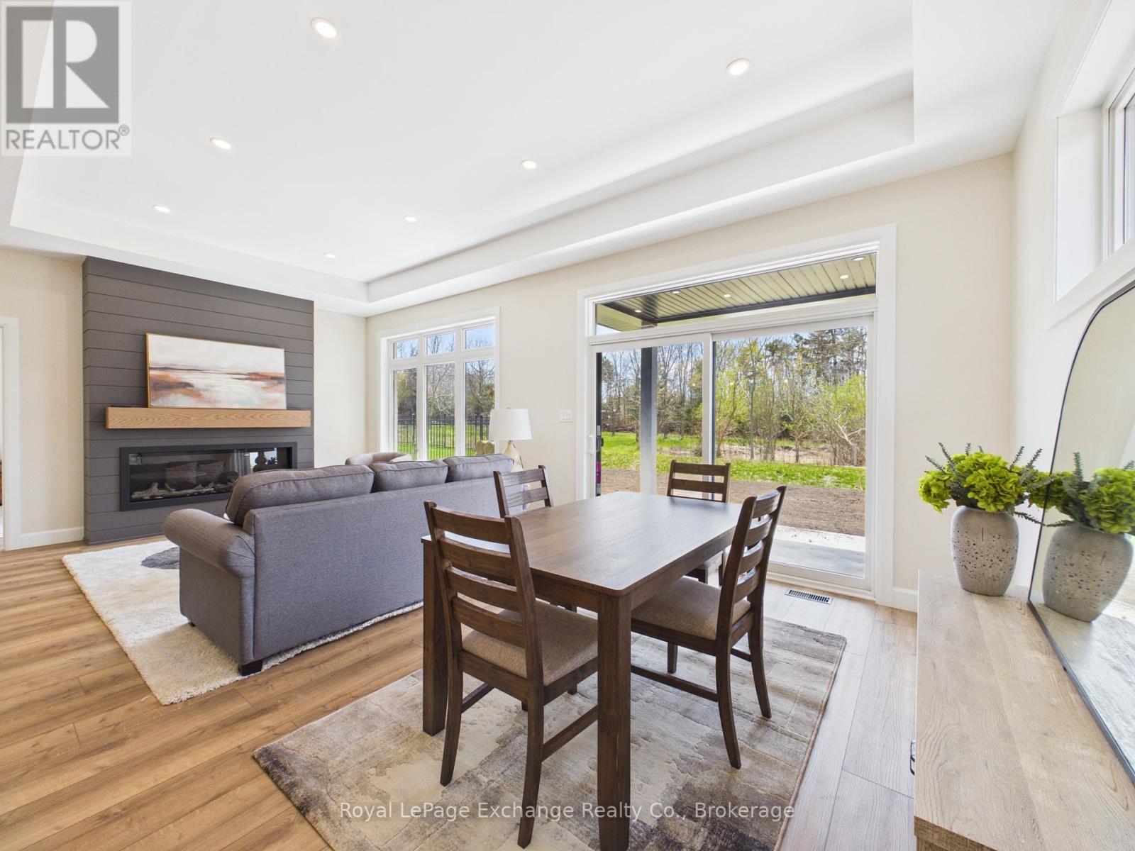 39 Mercedes Crescent, Kincardine, Ontario  N2Z 1G8 - Photo 6 - X12968044
