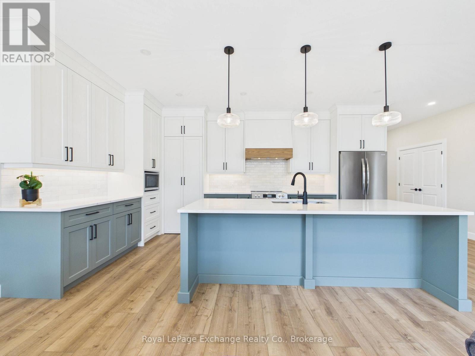 39 Mercedes Crescent, Kincardine, Ontario  N2Z 1G8 - Photo 9 - X12968044