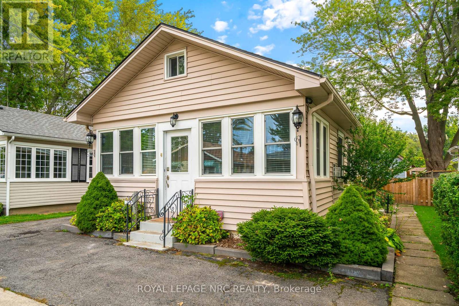 310 EASTWOOD AVENUE, Fort Erie, Ontario