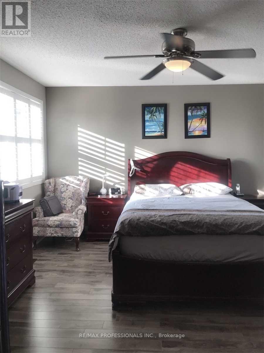 3895 Henrietta Way, Mississauga, Ontario  L5M 7Y4 - Photo 17 - W13093826
