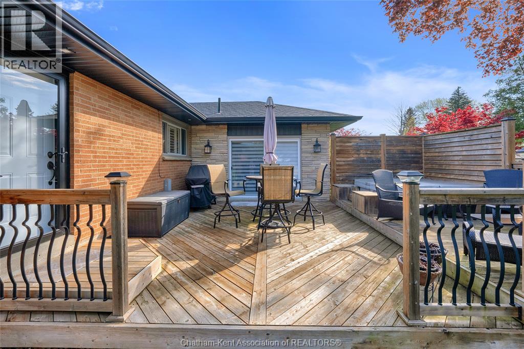 190 Mercer Street, Chatham, Ontario  N7M 4B5 - Photo 6 - 26010427