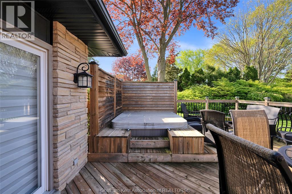 190 Mercer Street, Chatham, Ontario  N7M 4B5 - Photo 7 - 26010427