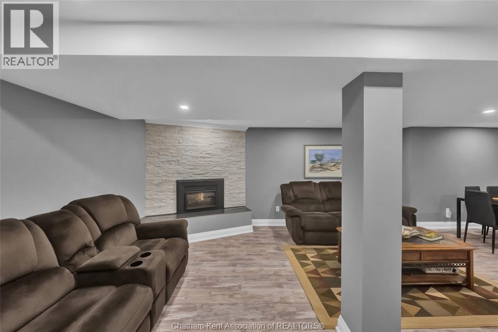 190 Mercer Street, Chatham, Ontario  N7M 4B5 - Photo 42 - 26010427