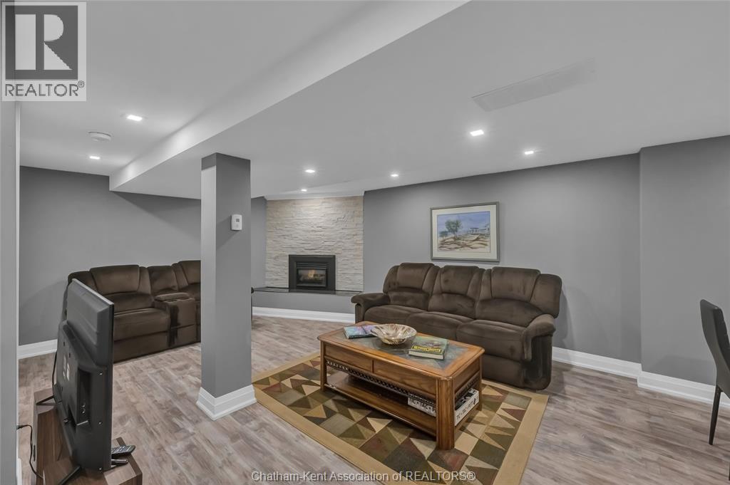 190 Mercer Street, Chatham, Ontario  N7M 4B5 - Photo 46 - 26010427
