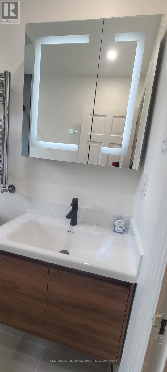 Main - 978 Avenue Road, Toronto, Ontario  M5P 2K8 - Photo 18 - C13107074