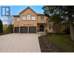 213 WILLIS DRIVE, Aurora, Ontario