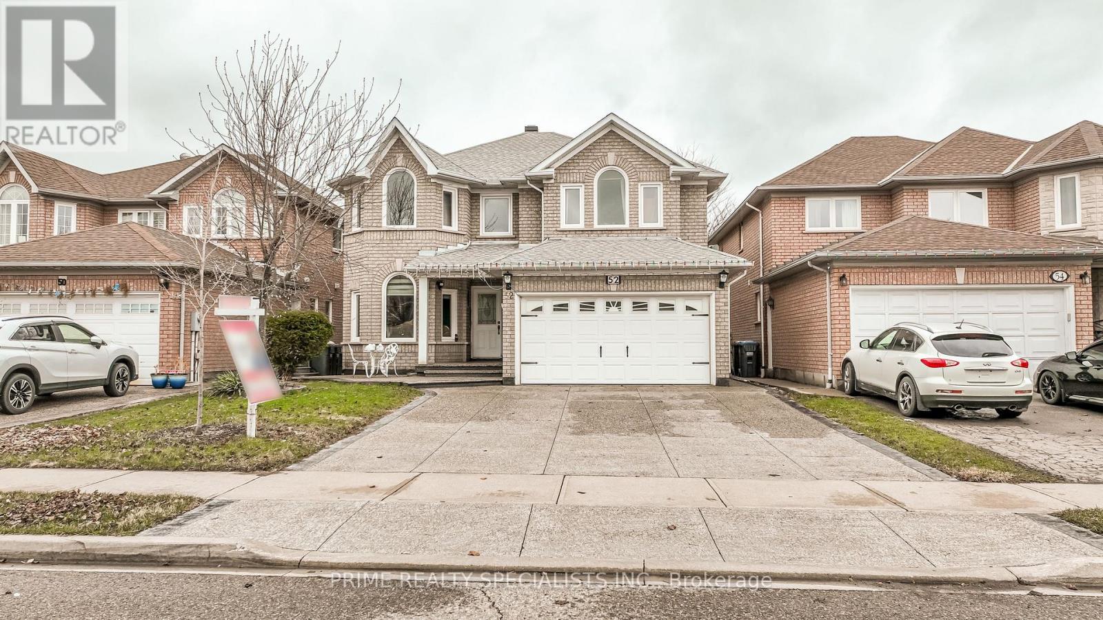 52 Deerglen Drive, Brampton, Ontario  L6R 1M3 - Photo 2 - W13003594