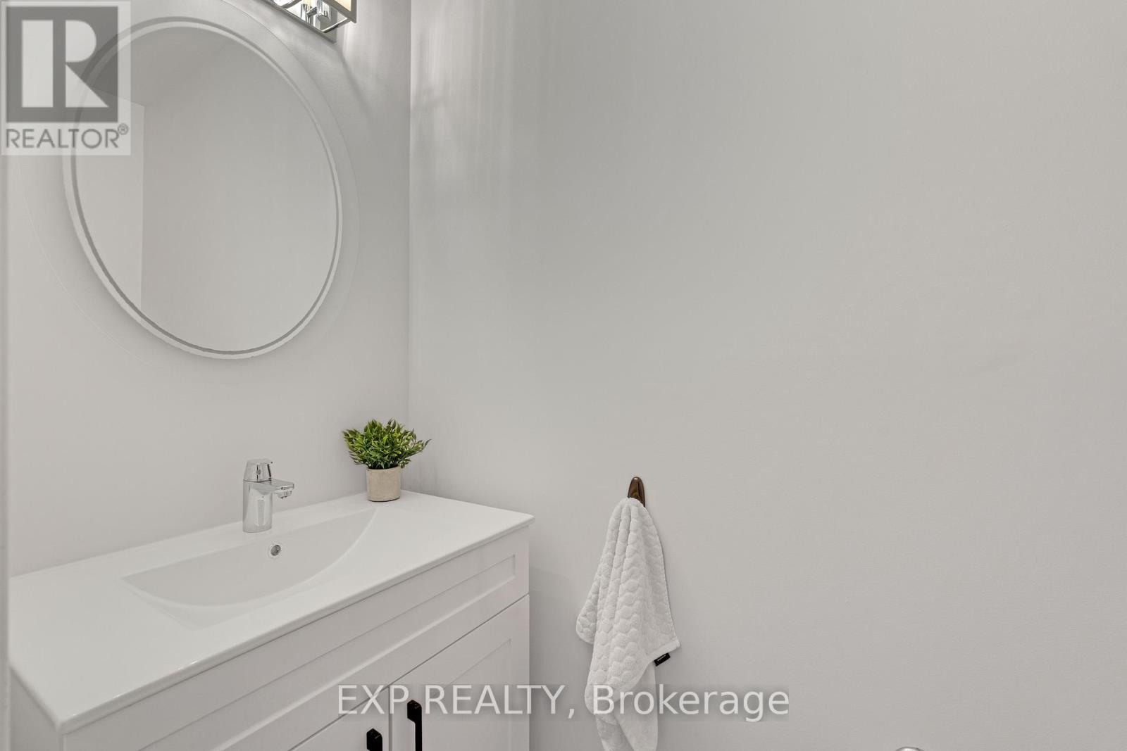1471 Pickwick Drive, Mississauga, Ontario  L5V 1V7 - Photo 13 - W13021454