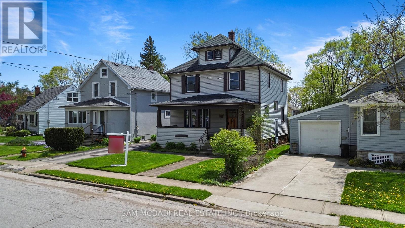 5810 Symmes Street, Niagara Falls, Ontario  L2G 2G3 - Photo 2 - X12830828