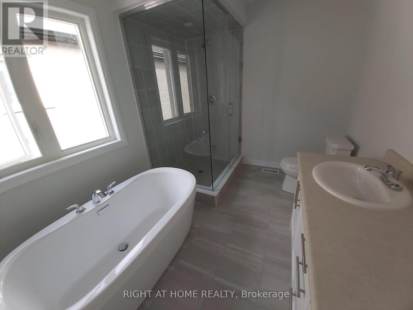 1437 Stovell Crescent, Innisfil (Lefroy), Ontario  L0L 1W0 - Photo 5 - N13107078
