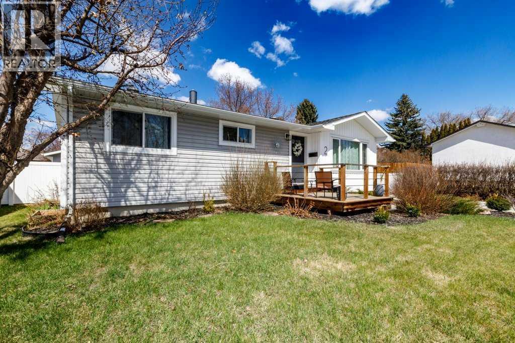 2 Scott Street, Red Deer, Alberta  T4N 0E4 - Photo 1 - A2308968