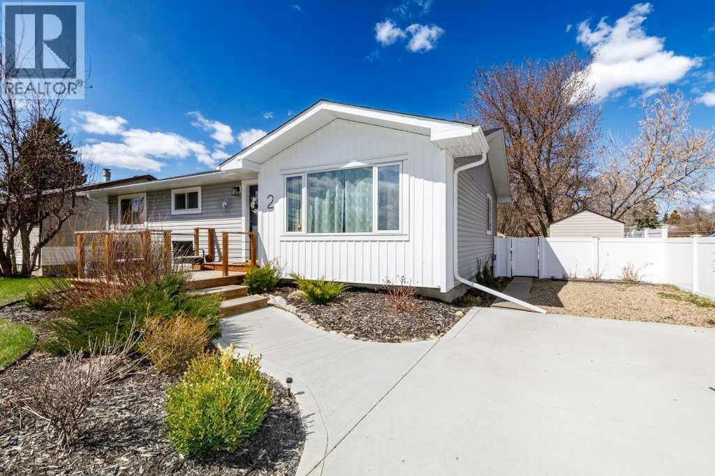 2 Scott Street, Red Deer, Alberta  T4N 0E4 - Photo 3 - A2308968