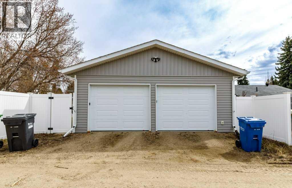 2 Scott Street, Red Deer, Alberta  T4N 0E4 - Photo 40 - A2308968