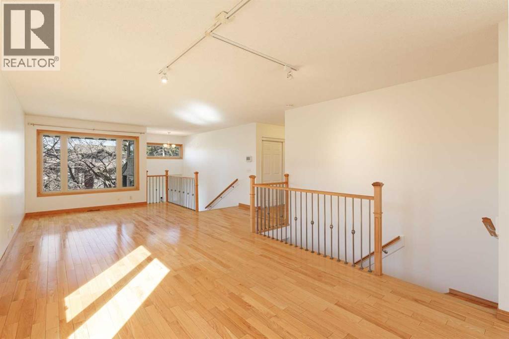 48 Ranchridge Drive NW, Calgary, Alberta  T3G 1W2 - Photo 8 - A2307501