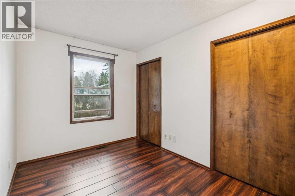 1260 Lake Sylvan Drive Se, Calgary, Alberta  T2J 3C8 - Photo 14 - A2308055
