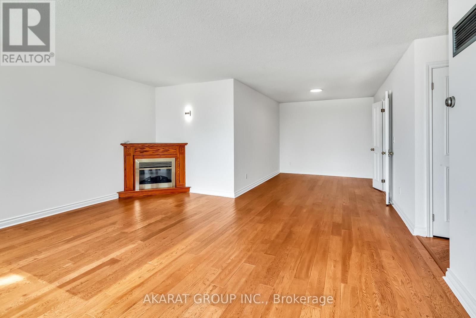 602 - 1 Palace Pier Court, Toronto, Ontario  M8V 3W9 - Photo 3 - W13107030