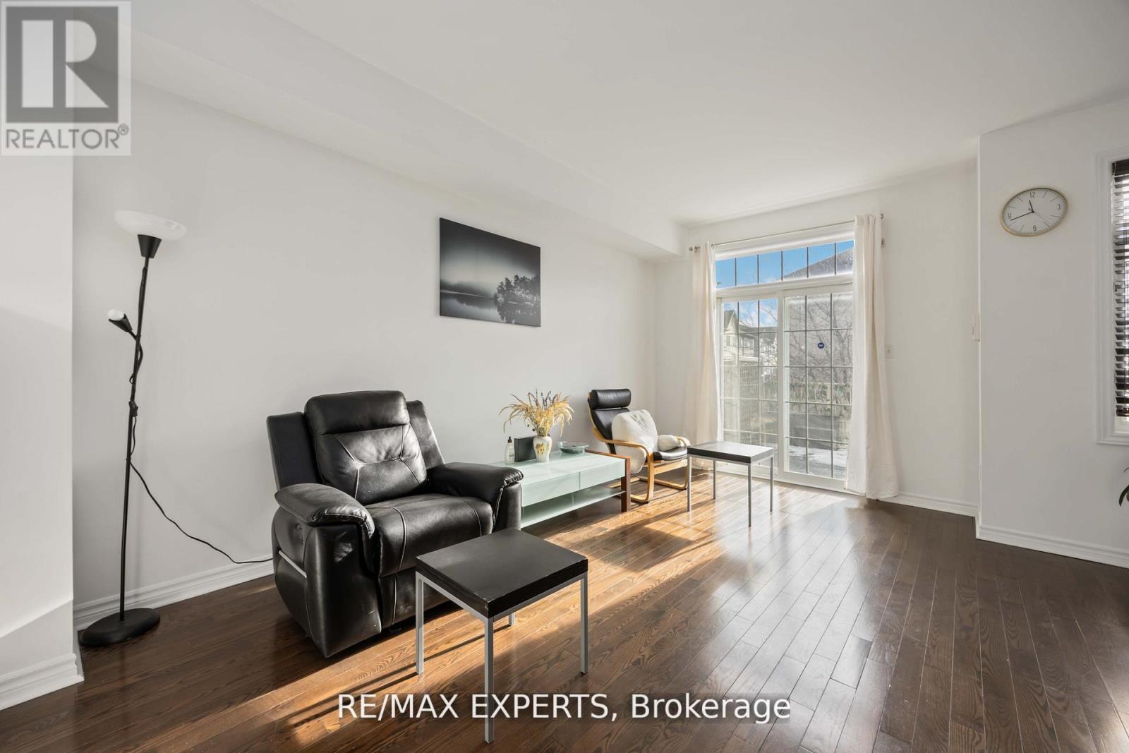 19b Oak Street, Toronto, Ontario  M9N 0A4 - Photo 13 - W13107034