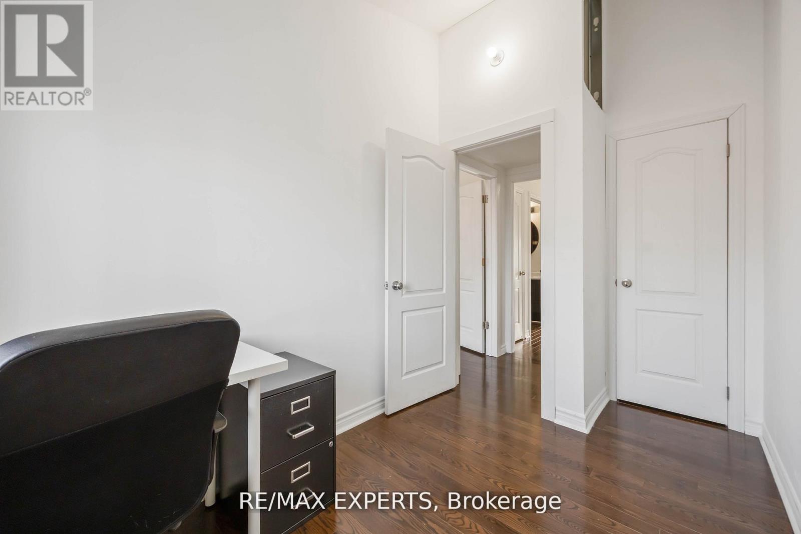 19b Oak Street, Toronto, Ontario  M9N 0A4 - Photo 38 - W13107034