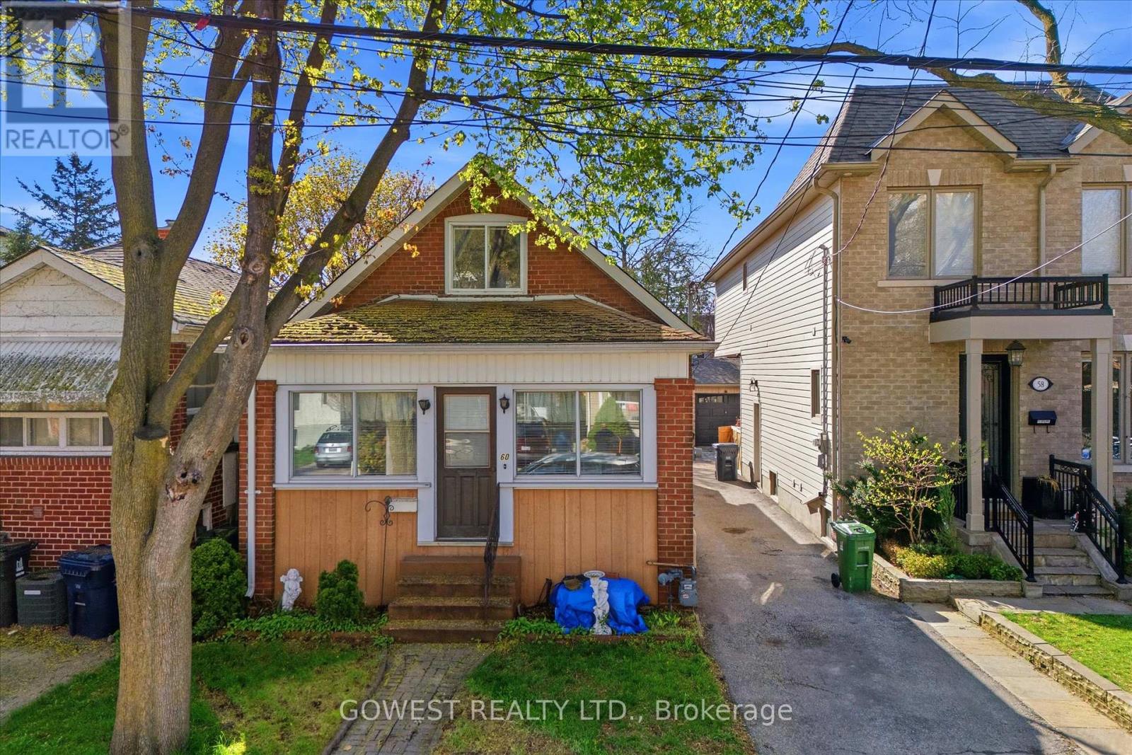 60 Warren Crescent, Toronto, Ontario  M6S 4S2 - Photo 11 - W13107060