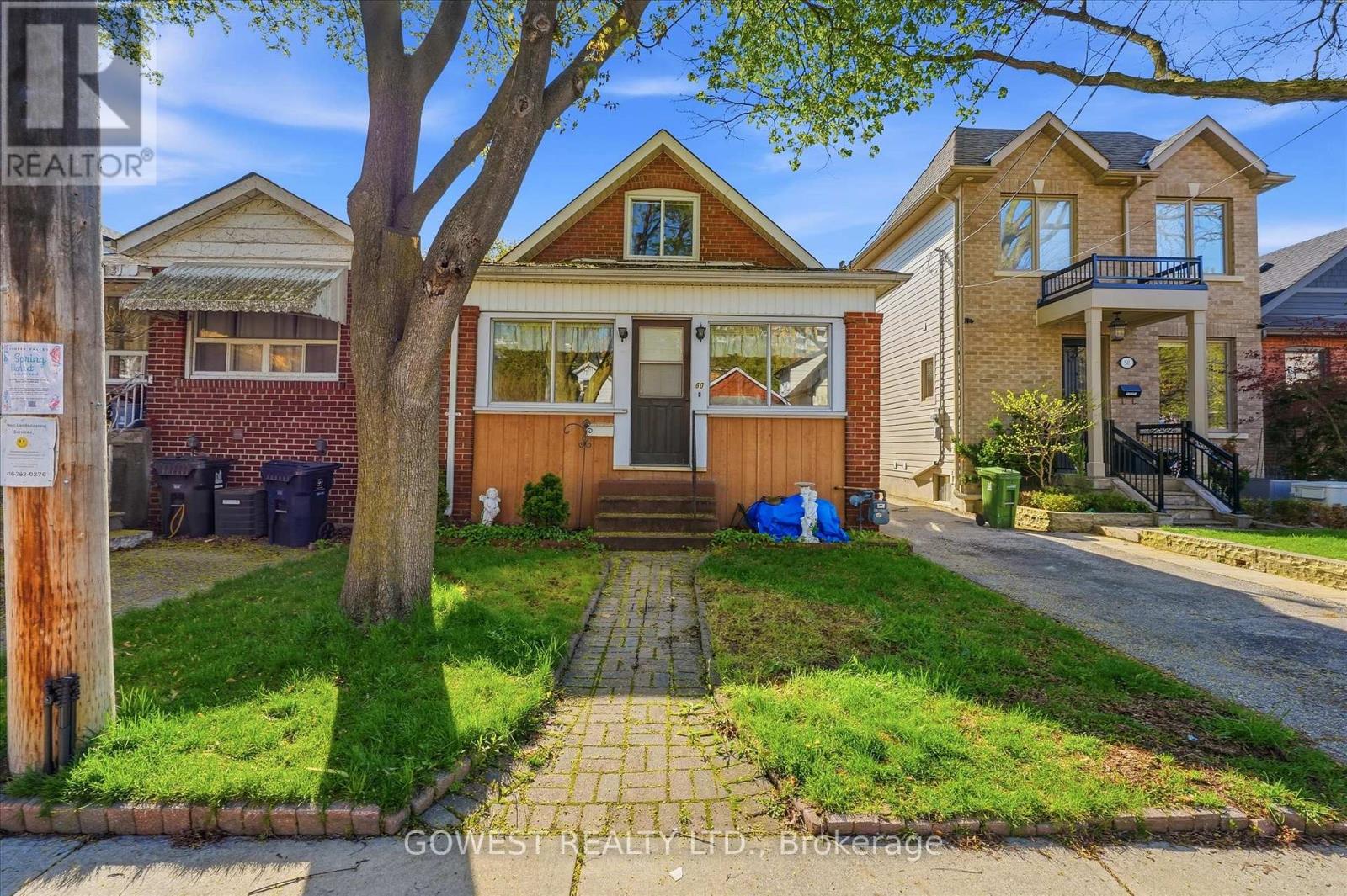 60 Warren Crescent, Toronto, Ontario  M6S 4S2 - Photo 14 - W13107060