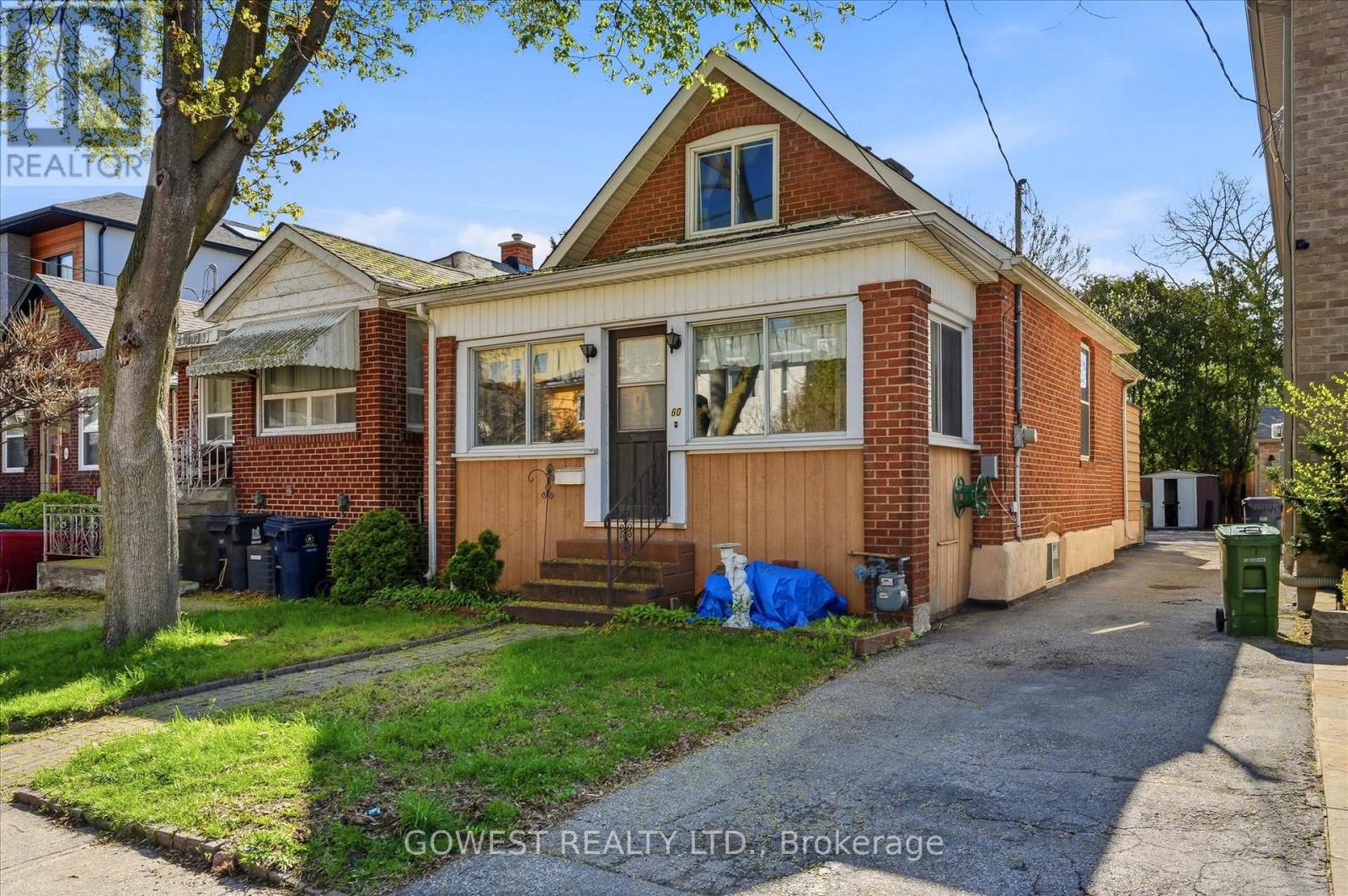 60 Warren Crescent, Toronto, Ontario  M6S 4S2 - Photo 15 - W13107060