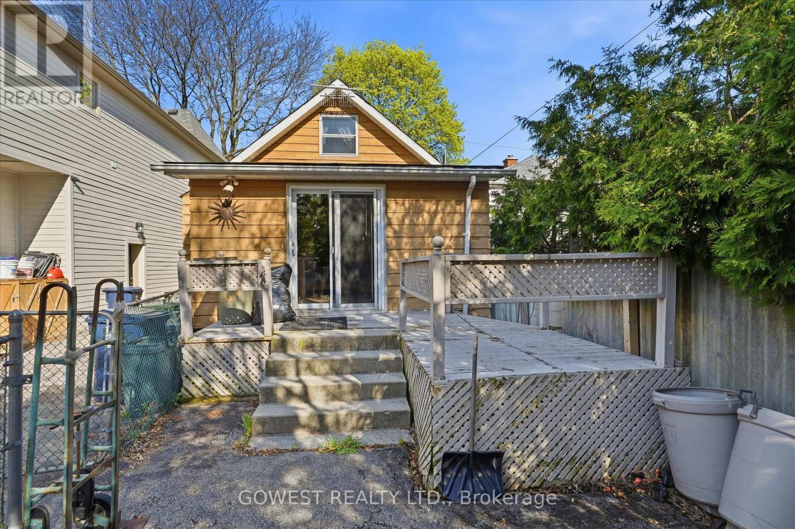 60 Warren Crescent, Toronto, Ontario  M6S 4S2 - Photo 18 - W13107060